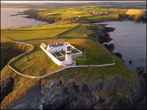 Skały, Irlandia, Galley Head Lighthouse, Latarnia morska, Morze