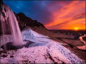 Zachód słońca, Zima, Wodospad, Islandia, Skały, Seljalandsfoss