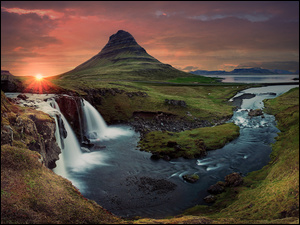 Niebo, Islandia, Wodospad Kirkjufellsfoss, Chmury, Przyroda, Rzeka, Zachód słońca, Góra Kirkjufell