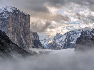 Mgła, Góry, Park Narodowy Yosemite, Stany Zjednoczone, Chmury, Kalifornia