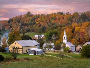 Stany Zjednoczone, East Cornith, Vermont, Drzewa, Jesień, Domy, Kościół, Wioska, Las