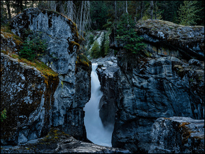Nairn Falls, Wodospad, Drzewa, Kanada, Skały, Park