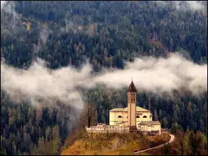 Kościół, Wzgórze, Mgła, Włochy, Las, Castello Molina di Fiemme