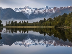 Jezioro Matheson i Góra Cooka w Nowej Zelandii