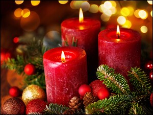 Dekoracja świąteczna z świecami