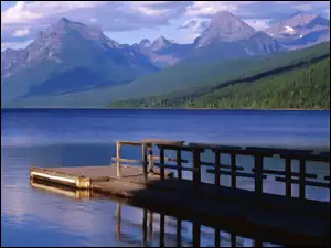 Pomost, Jezioro, Góry