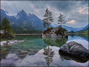 Gmina Berchtesgadener, Jezioro Hintersee, Drzewa, Bawaria, GĂłry Alpy, Kamienie, Niemcy, SkaĹy