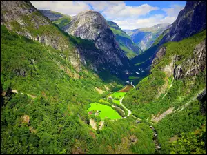 Norwegia, Góry, Dolina Naeroydalen, Szczyt Jordalsnuten