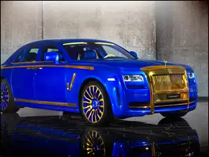 Niebieski Rolls-Royce Ghost