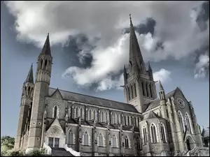 Chmury, Katedra