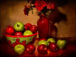 Miska z jabłkami obok wazonu z kwiatami