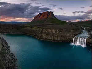 Wodospad, Góra, Rzeka, Chmury