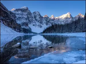 Alberta, Park Narodowy Banff, Zima, Kanada, Lasy, Góry, Jezioro Moraine