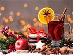 Kompozycja świąteczna z herbatą i pierniczkami
