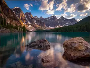 Chmury, Kanada, Drzewa, Odbicie, Prowincja Alberta, Góry, Park Narodowy Banff, Jezioro Moraine