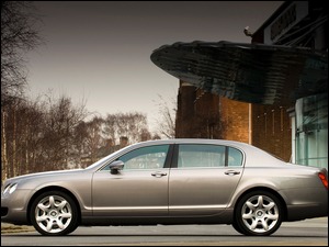 Bentley Continental Flying Spur, Limuzyna