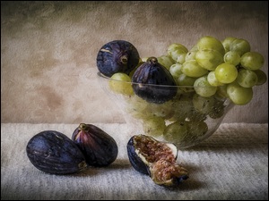 Misk z winogronami i figami