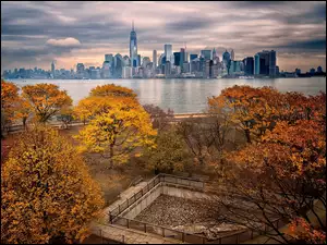 Manhattan w Nowym Jorku jesienią