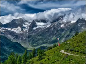 Krajobraz szwajcarskich Alp