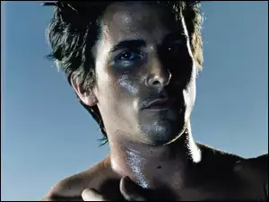 Christian Bale, mokra twarz