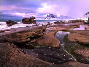Góry, Lofoty, Śnieg, Norwegia, Kamienie, Skały, Morze Norweskie