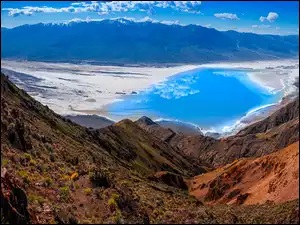 JezioroManlyj w Dolinie Śmierci w Kalifornii