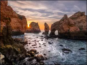Skały, Morze, Portugalia, Wybrzeże, Region Algarve, Ponta da Piedade, Wschód słońca