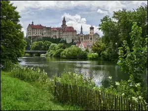 Rzeka, Drzewa, Niemcy, Zamek Sigmaringen, Dunaj