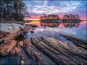 Stany Zjednoczone, Chmury, Park Stanowy Wolfes Neck Woods, Drzewa, Jezioro, Wschód Słońca, Casco Bay, Zatoka, Skały, Stan Maine