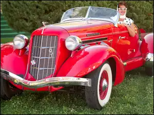 Czerwone, Auto, Retro