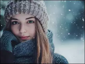 Kobieta, Długowłosa, Czapka, Rękawice, Ośnieżona, Szal