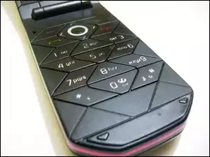 Nokia 7070 Prism, Klawisze, Czarna, Otwarta