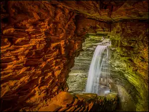 Skały, Watkins Glen State Park, Cavern Cascade, Stany Zjednoczone, Wodospad, Nowy Jork