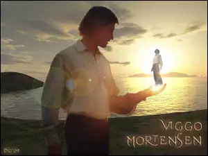 woda, Viggo Mortensen, biała koszula