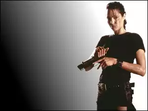 Angelina Jolie, pistolet