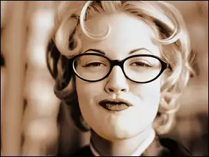 Drew Barrymore, okulary