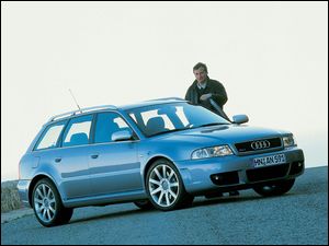 Audi A4, B7