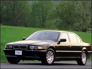 Czarne, BMW 7