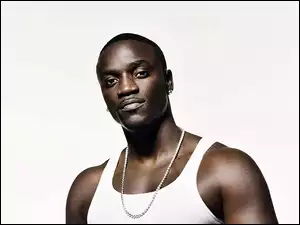 Koszulka, Akon, Zarost