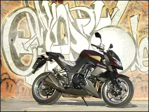 Kawasaki Z1000, Silnika, Graffiti, Blok