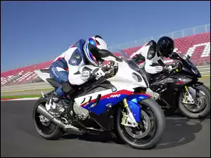 BMW S1000RR, Motocyklista, Tor