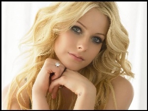 Blondynka, Avril Lavigne