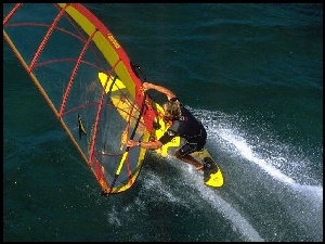 Windsurfing, żółta deska