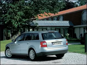 Avant, Srebrny, Audi A4
