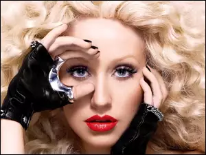 Ręka, Christina Aguilera, Twarz