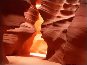 Jaskinia, Światło
