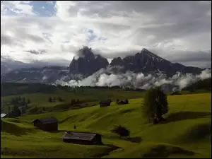 Domki, Góry, Zielone, Chmury, Łąki