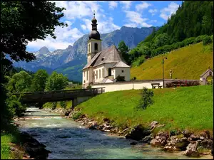 Kościół, Góry, Potok