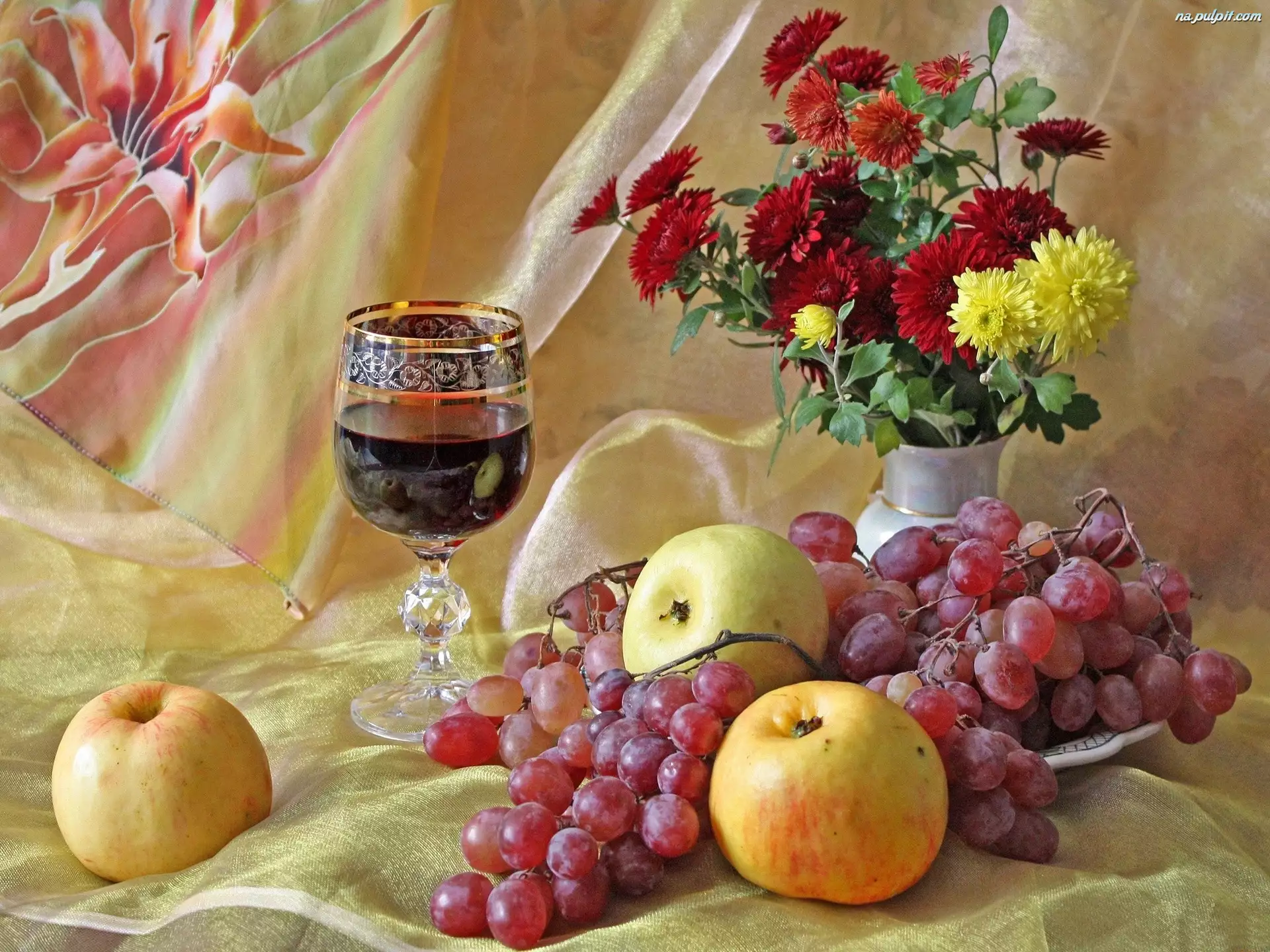 Chryzantemy, Wino, Winogrona, Jabłka