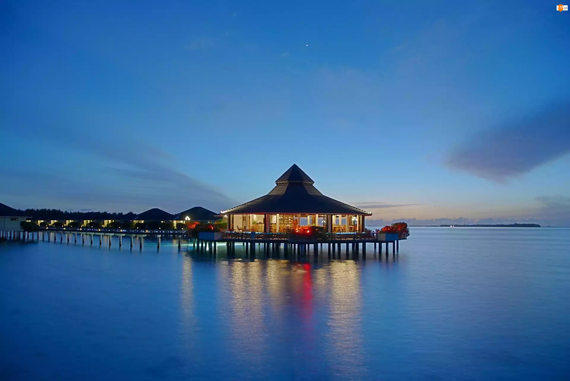Hoteliki, Malediwy, Ocean